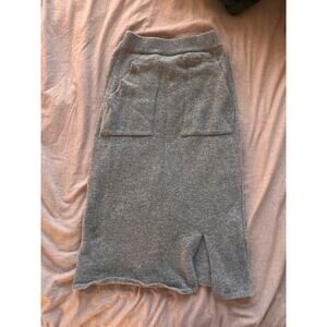 Gray knit midi skirt